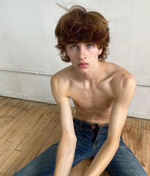 sit on my throne twink tube cute 62976e4e09834.jpeg