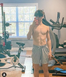 sit on my throne twink tube cute 62976e5af3f29.jpeg