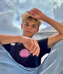sit on my throne twink tube cute 62976ec1b22e3.jpeg