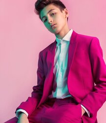 sit on my throne twink tube cute 62976f09ce72f.jpeg