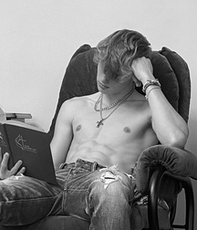 GayTube Hot Gorgeous beautiful Delicious set 62a8e95c0ea9e.jpeg