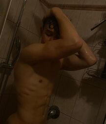 GayTube Hot Gorgeous beautiful Delicious set 62a8e9a965079.jpeg