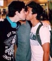 Nash Grier and Cameron Dallas 56e1cc210c92b.jpg