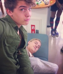 Cole Dylan Sprouse 56f547b6eb17b.jpg