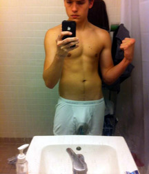 Cole Dylan Sprouse 56f547d5bf28b.jpg