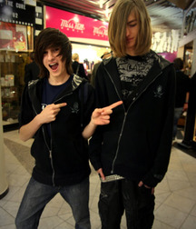 Emo 570c7ef37c7ca.jpg