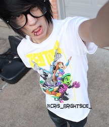 Emo 570c7f109aca6.jpg