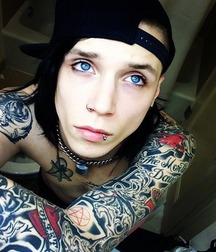 Emo 2 570d4ba4709ac.jpg