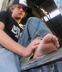 Billy's Hot Feet 4 570fc84d9b5cf.jpg