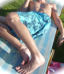 Billy's Hot Feet 3 570fca1d4d6fe.jpg