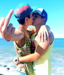 Billy's Couples In Love 571be8b79f099.jpg