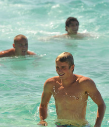 Billy's Hot Picks 109 574f77e5509b3.jpg