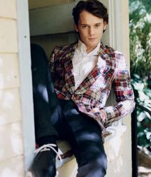 Anton Yelchin R.I.P. 576875948514e.jpg