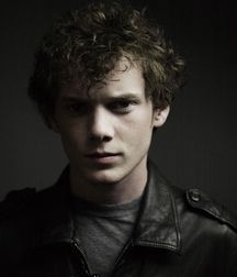 Anton Yelchin R.I.P. 576875a46f14b.jpg