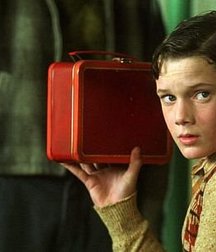 Anton Yelchin R.I.P. 576875aa1a1bf.jpg
