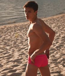 Billy's Hot Picks 326 57a3e8659f09d.jpg