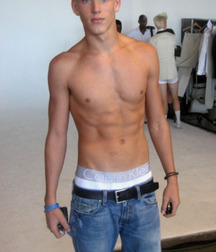 Billy's Hot Picks 583 5803d5366a87a.jpg