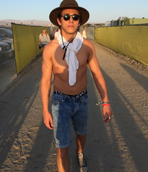 Billy's Hot Picks 642 581bcd5b39e14.png