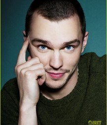 Billy's Hot Picks 671 Nicholas Hoult 5826b5a916292.jpg