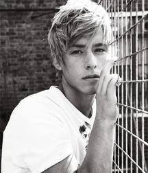 Billy's Hot Picks 676 Mitch Hewer 5828ec0d0ed1b.jpg
