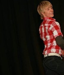 Billy's Hot Picks 676 Mitch Hewer 5828ec0f1e28c.jpg