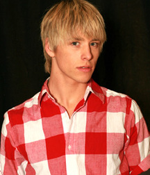 Billy's Hot Picks 676 Mitch Hewer 5828ec151040e.jpg