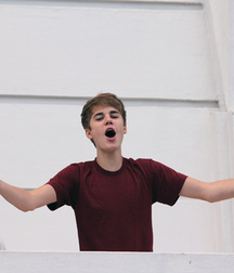 Billy's Hot Picks 730 Justin Beiber 583dbd71a3163.jpg