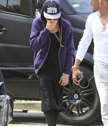Billy's Hot Picks 730 Justin Beiber 583dbd7e63f01.jpg