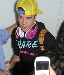 Billy's Hot Picks 730 Justin Beiber 583dbd8c68d14.jpg