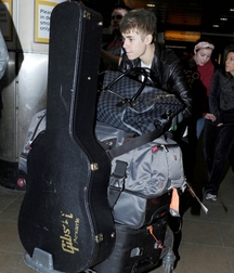 Billy's Hot Picks 729 Justin Beiber 583dbdc06362f.jpg