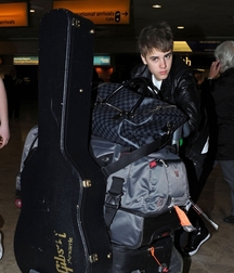 Billy's Hot Picks 729 Justin Beiber 583dbdca20f62.jpg
