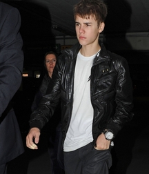 Billy's Hot Picks 729 Justin Beiber 583dbdcbed52b.jpg