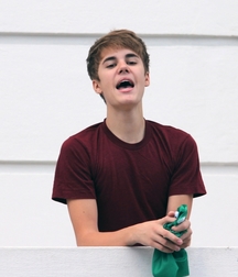 Billy's Hot Picks 729 Justin Beiber 583dbde6c7529.jpg