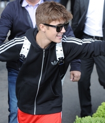 Billy's Hot Picks 728 Justin Beiber 583dbe0ddace5.jpg