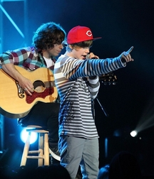 Billy's Hot Picks 728 Justin Beiber 583dbe25f2df9.jpg