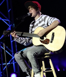 Billy's Hot Picks 728 Justin Beiber 583dbe2b55407.jpg