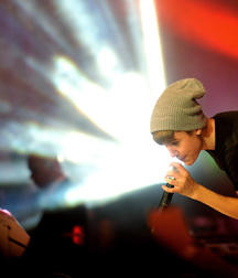 Billy's Hot Picks 727 Justin Beiber 583dbe629c209.jpg