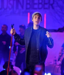 Billy's Hot Picks 727 Justin Beiber 583dbe660c00b.jpg