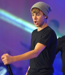 Billy's Hot Picks 727 Justin Beiber 583dbe6d45858.jpg