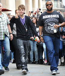 Billy's Hot Picks 727 Justin Beiber 583dbe77ce223.jpg