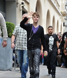 Billy's Hot Picks 727 Justin Beiber 583dbe79a8ca1.jpg