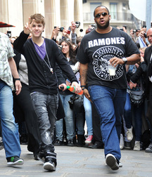 Billy's Hot Picks 727 Justin Beiber 583dbe802fb96.jpg