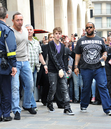 Billy's Hot Picks 727 Justin Beiber 583dbe81c20de.jpg