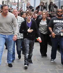Billy's Hot Picks 727 Justin Beiber 583dbe8a2958f.jpg