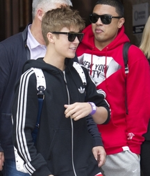 Billy's Hot Picks 727 Justin Beiber 583dbe8c1da42.jpg