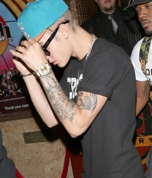 Billy's Hot Picks 726 Justin Beiber 583dbeb076edd.jpg