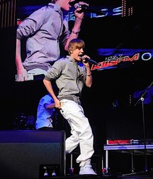Billy's Hot Picks 726 Justin Beiber 583dbeb12e37c.jpg