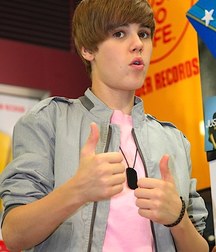 Billy's Hot Picks 726 Justin Beiber 583dbebec8769.jpg