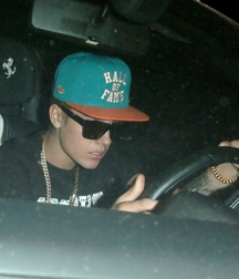 Billy's Hot Picks 726 Justin Beiber 583dbecb78c08.jpg