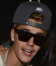 Billy's Hot Picks 733 Justin Beiber 583ddab0e4418.jpg